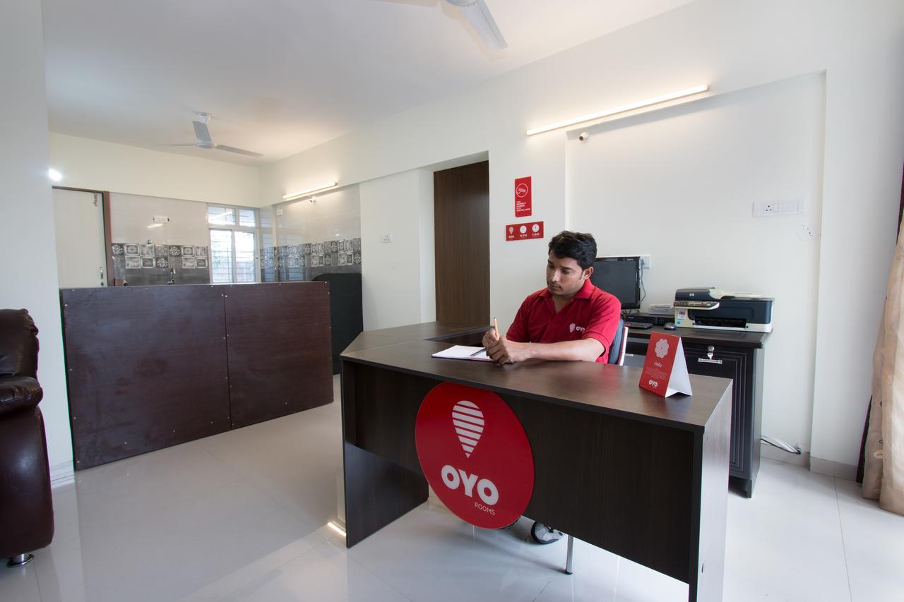 فندق Oyo 9052 Leisurely Abode Khadki المظهر الخارجي الصورة